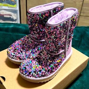 🔥UGG Girl’s Classic Sequin Boots